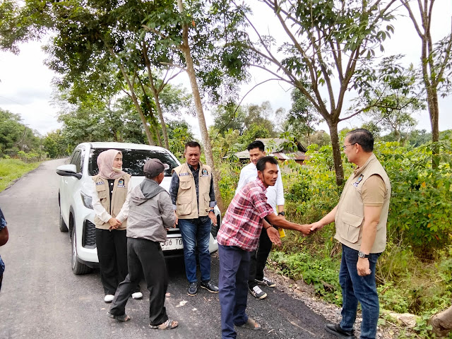 Terkait Proyek pengaspalan dengan nilai pagu anggaran senilai 3 Miliar Desa Pulau Semambu Komisi III DPRD Ogan Ilir Langsung Sidak Ke Lokasi